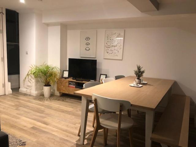 Ceres Newly Refurbished 3 Bedroom In Heart Of Бат Экстерьер фото